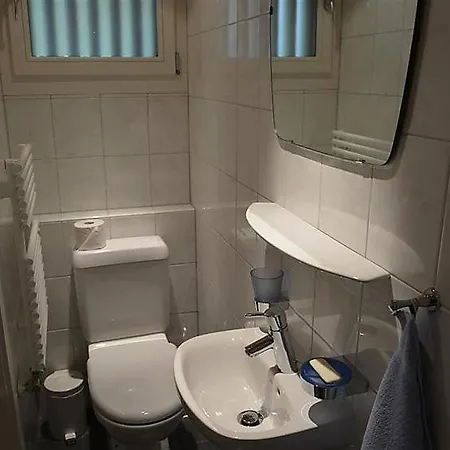 Sleeps 6 Wifi *